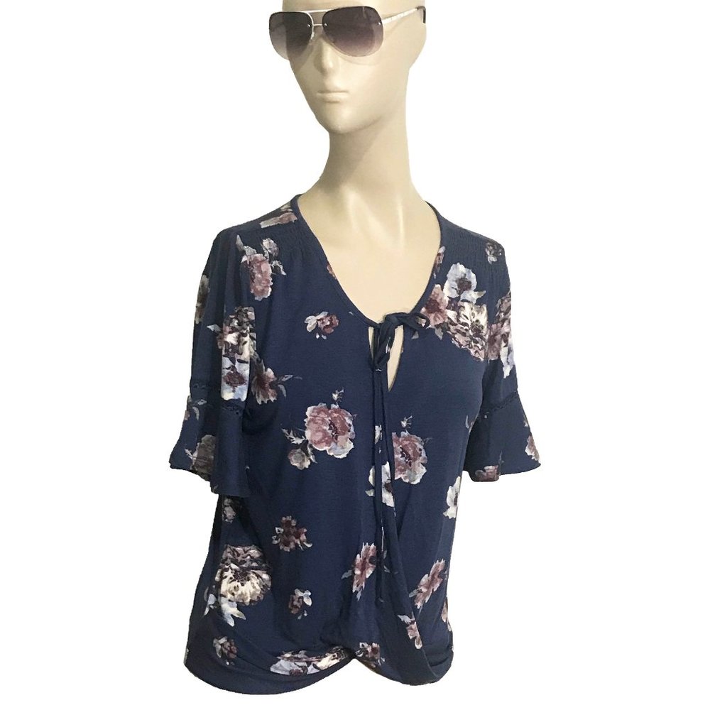 American Rag Floral Printed Flutter Sleeve Top M